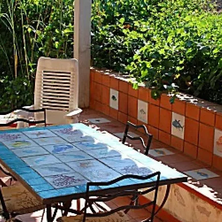 Apartment Punta Milocca Sleeps 2 Wifi T764342 Terrauzza