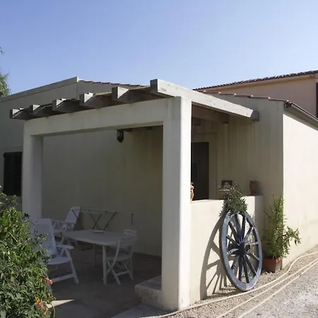 Punta Milocca Sleeps 2 Wifi T764342 Apartment Terrauzza