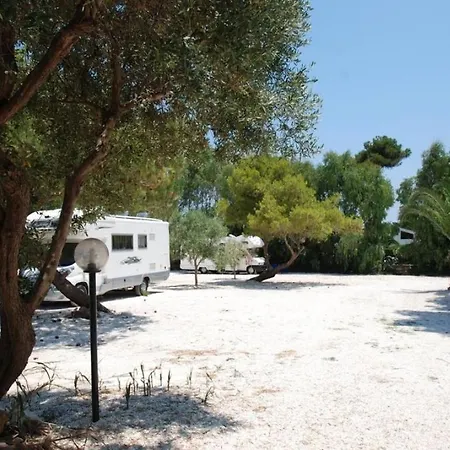 Punta Milocca Sleeps 2 Wifi T764342