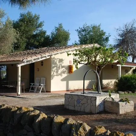 Punta Milocca Sleeps 2 Wifi T764342 Apartment Terrauzza